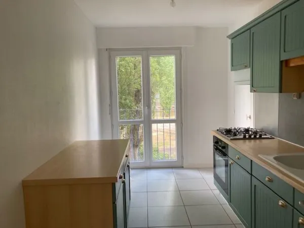 Bel appartement T4