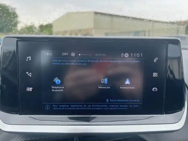 Peugeot 208 puretech 100 s&amp;s bvm6 — photo 15