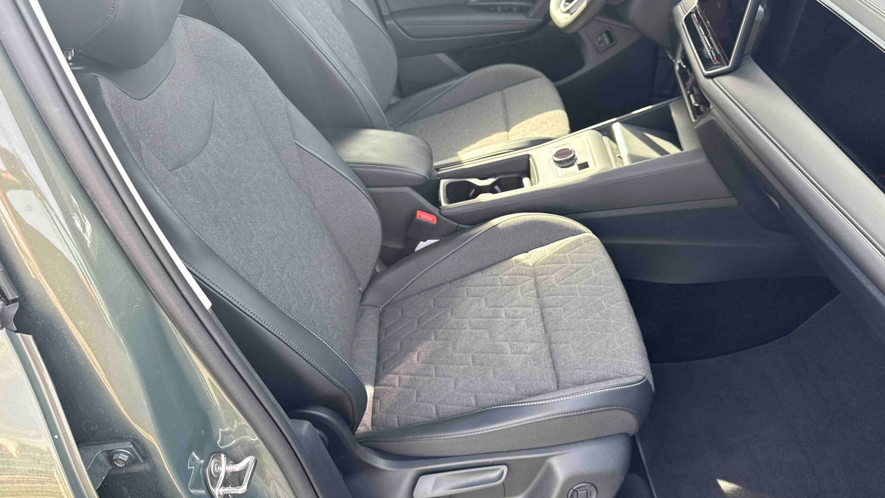 Volkswagen Tiguan 1.5 eHybrid 204ch DSG6 — photo 22
