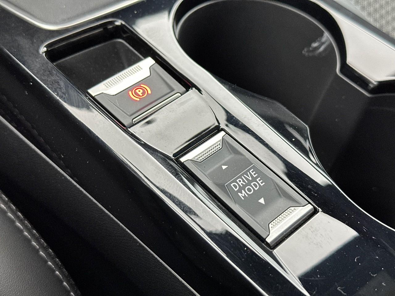 Peugeot 208 puretech 100 s&s bvm6 gt line — photo 32