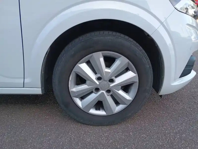 Dacia Sandero eco-g 100 — photo 21