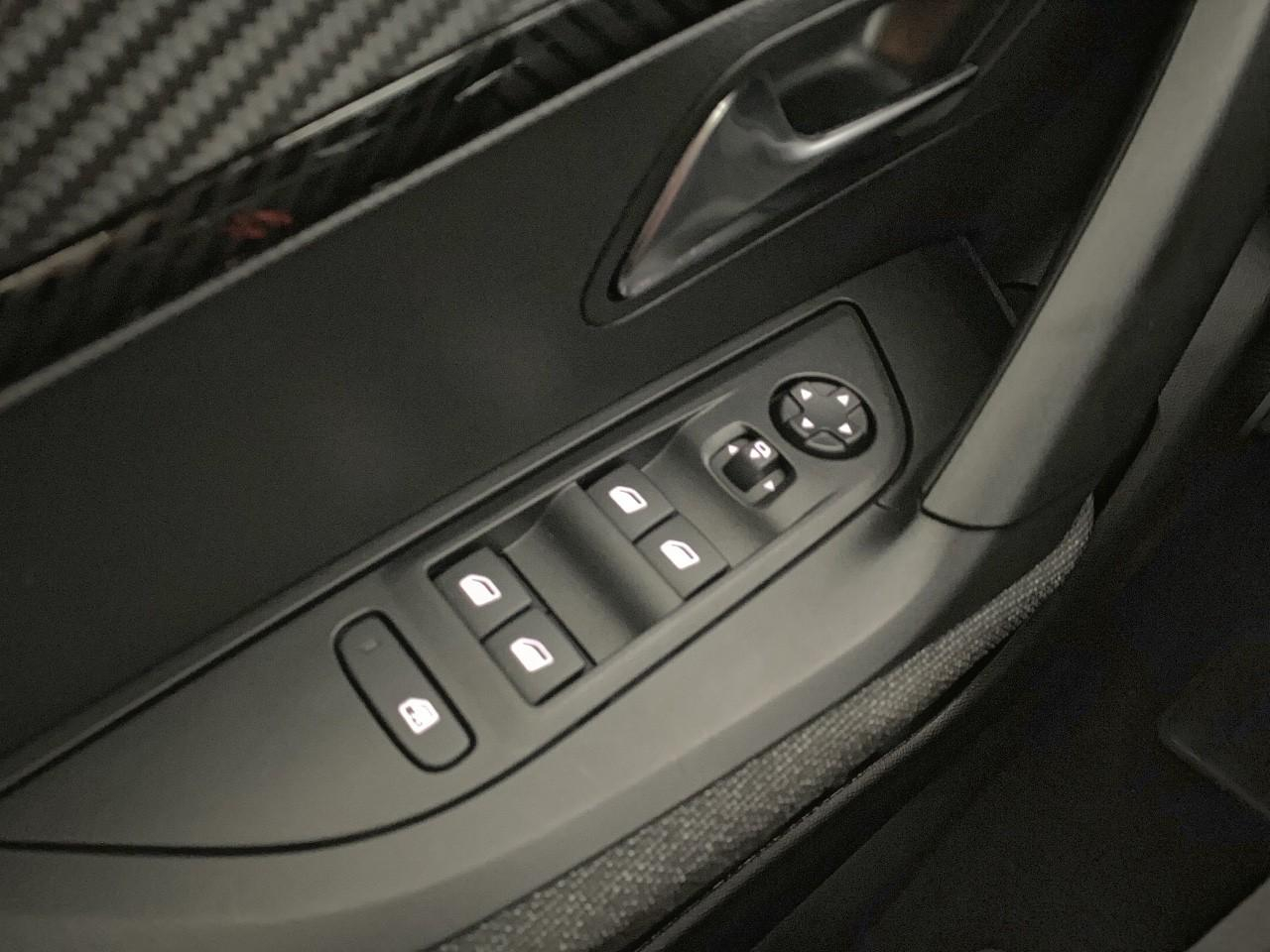Peugeot 2008 hybrid 145 ch e-dcs6 style — photo 20