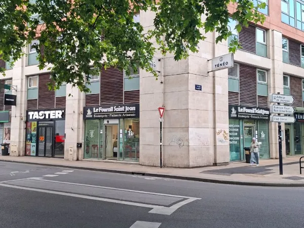 MURS COMMERCIAUX LOUES  RESTAURATION