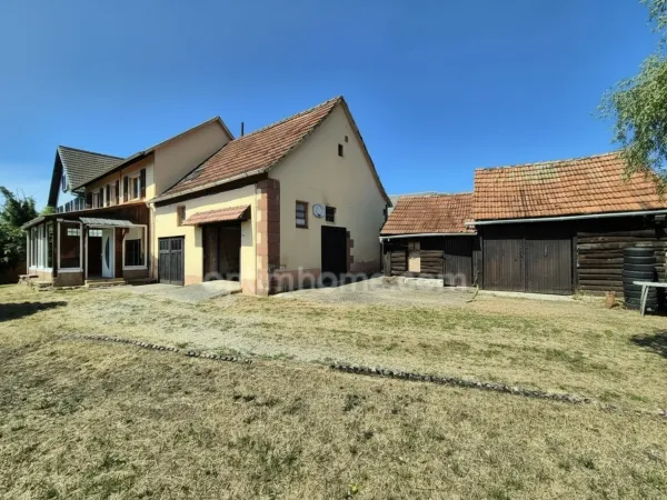 BAERENTHAL - Maison de caractère de 1889 avec 145 m² habitables, jardin et dépendances - Beau potent