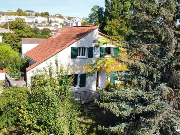 Maison 5 pièces 185 m²