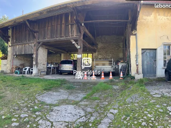 Maison 1 pièce 180 m²