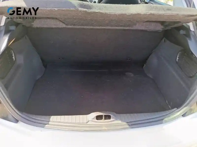 Peugeot 208 puretech 68ch bvm5 — photo 6