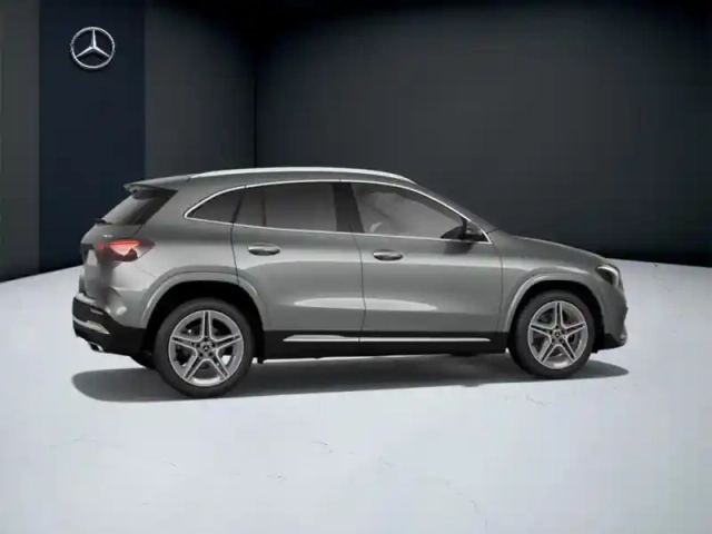 Mercedes Gla 200 d 4matic amg line — photo 18
