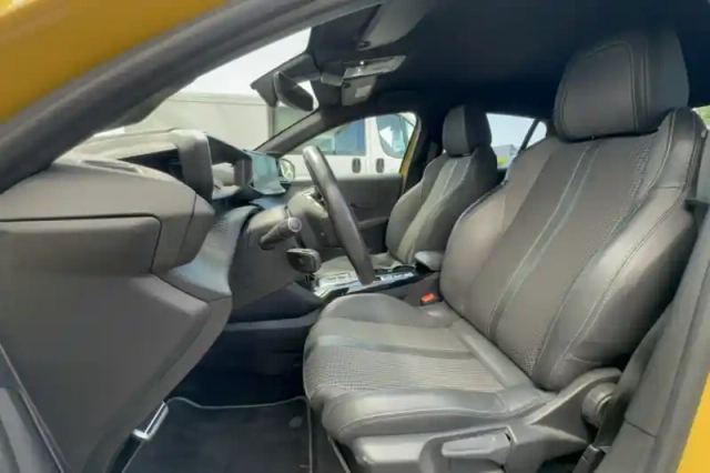 Peugeot 208 electrique 50 kwh 136ch — photo 9