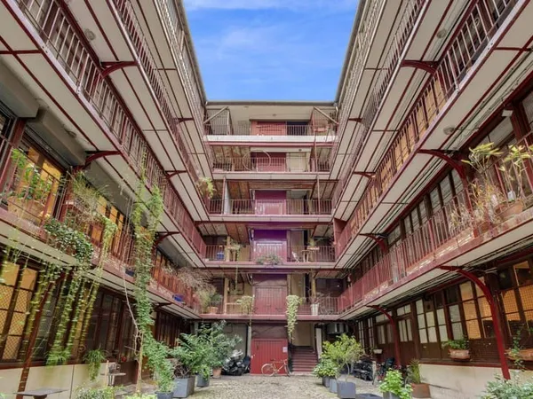 Bureaux 100 m²