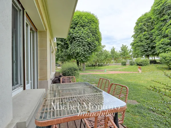 Appartement à louer à Saint-Germain-en-Laye - 4 chambres - 150