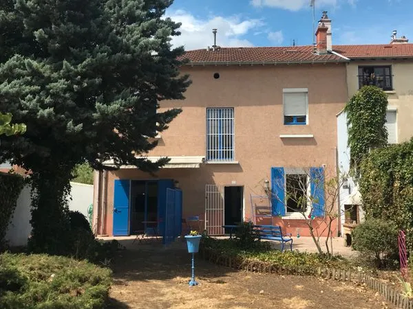 Chambres meublées dans jolie maison avec jardin secteur Grand Clément