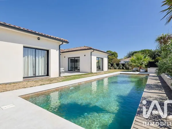 Maison 7 pièces 200 m²
