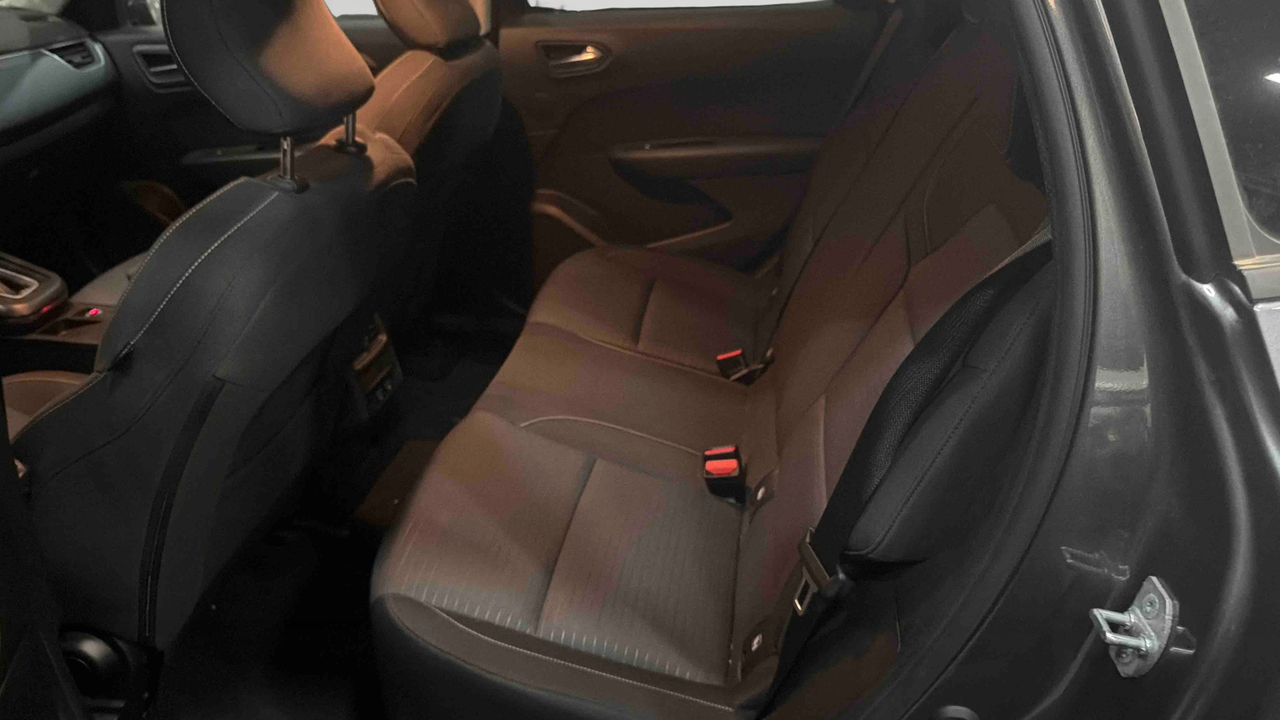 Renault Arkana E-Tech hybride 145 - 22 — photo 12