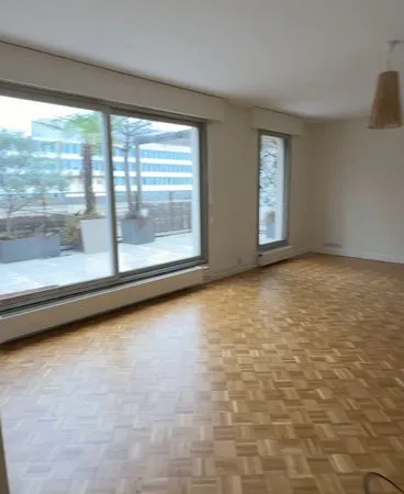 Paris segur 15eme - 3 pieces derneir étage terrasse 24 m2 + parking