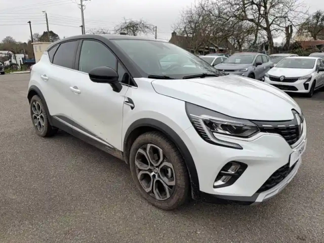 Renault Captur mild hybrid 140 — photo 7