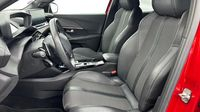 Peugeot 2008 1.2 PureTech 130ch S&S GT EAT8 — photo 9