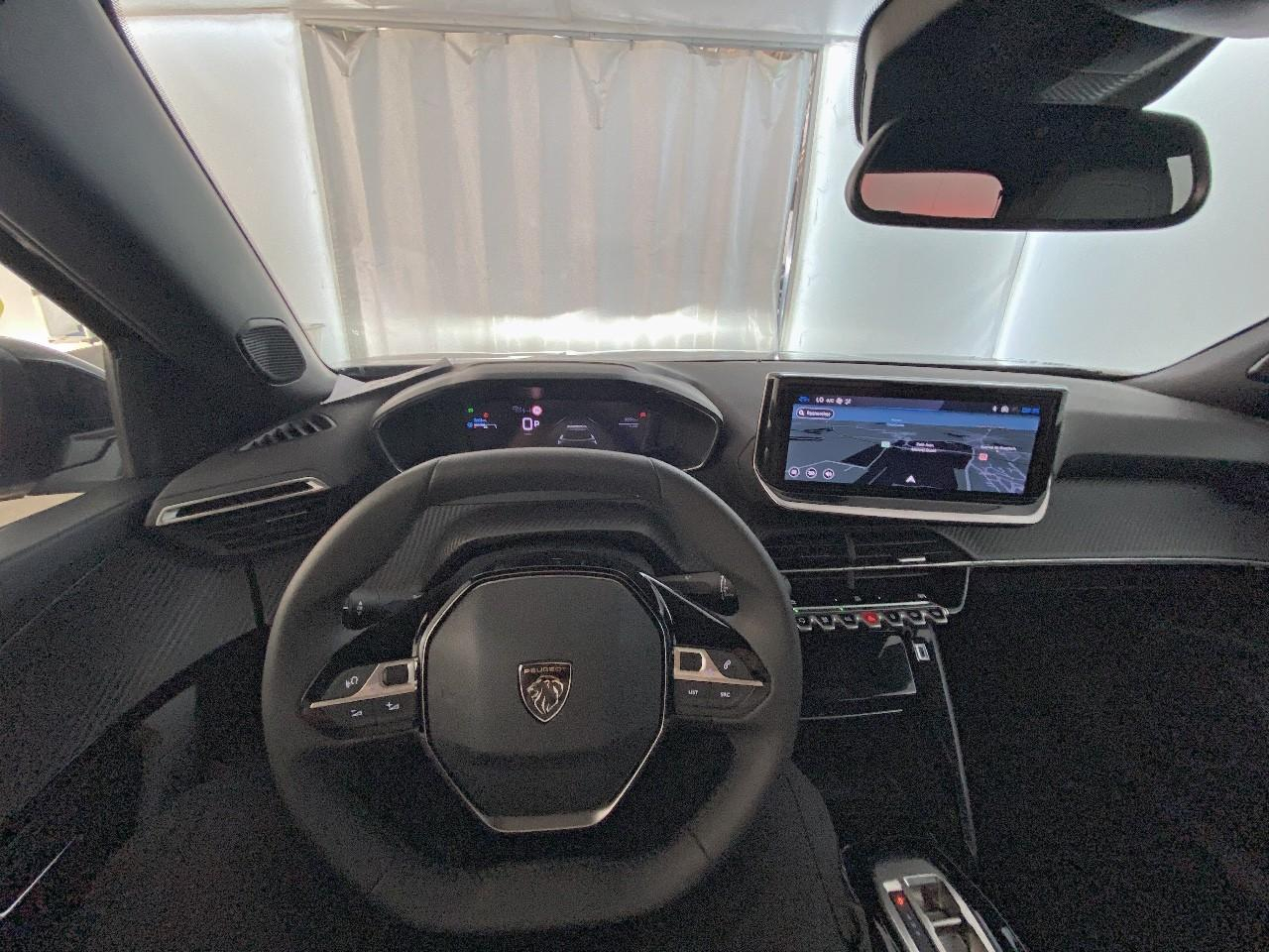 Peugeot 2008 hybrid 145 ch e-dcs6 allure — photo 12