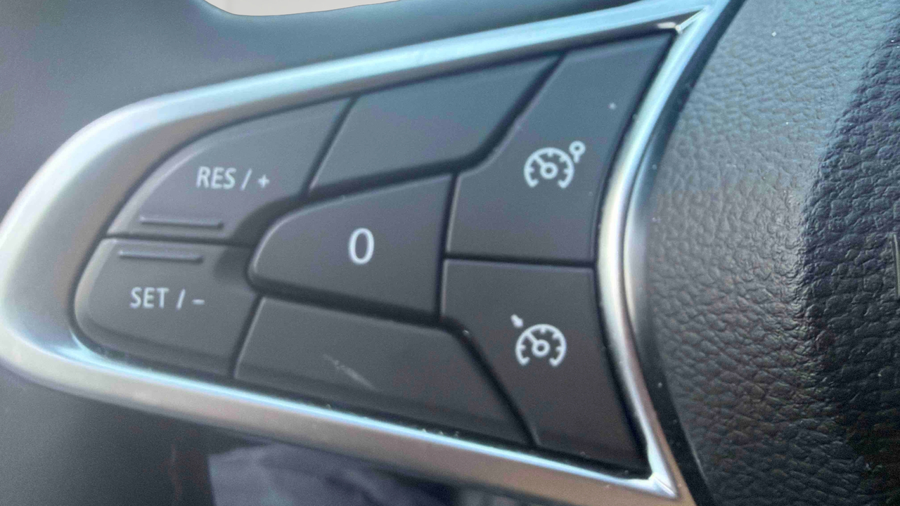 Renault Clio E-Tech full hybrid 145 — photo 17