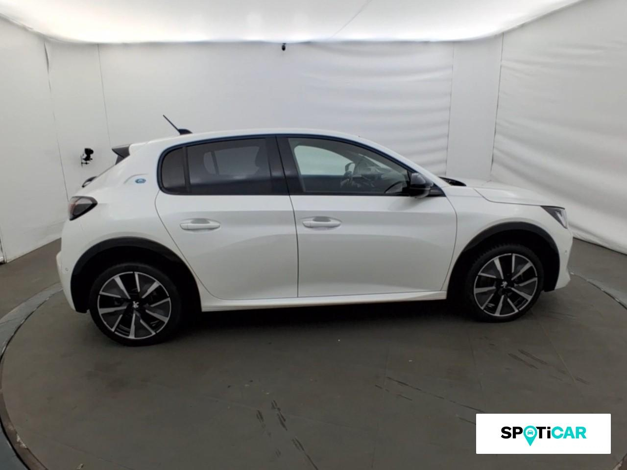 Peugeot 208 e-208 136ch gt — photo 4