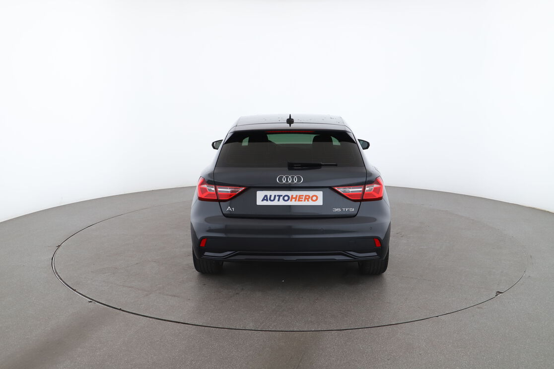Audi A1 Sportback 35 TFSI S Tronic 7 — photo 4