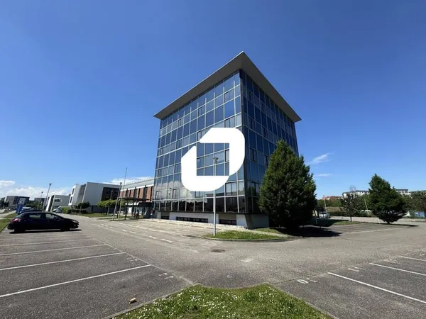 Bureaux 1933 m²