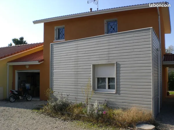 Maison T4 sur Certines à 10km de Bourg