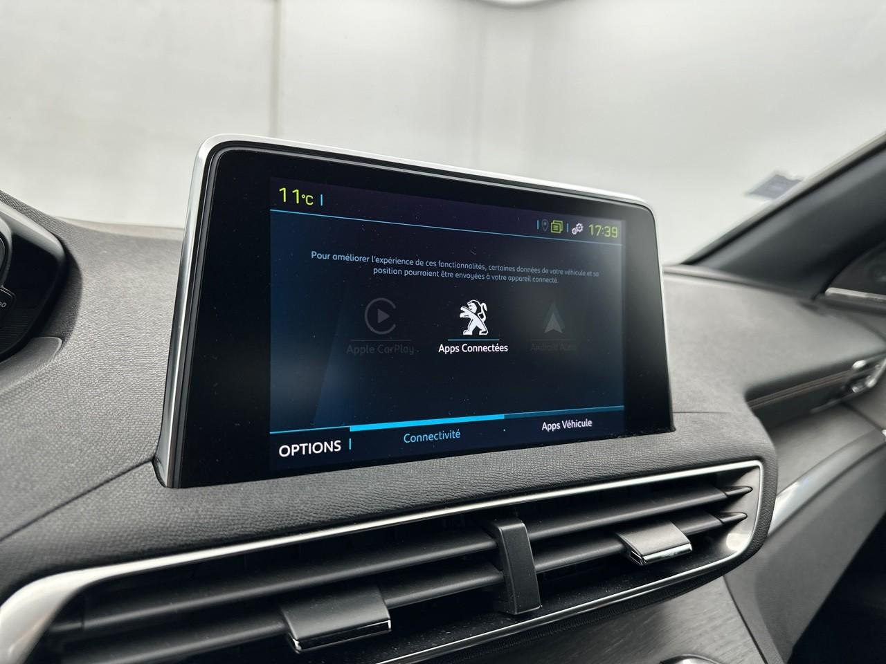 Peugeot 3008 hybrid4 300 e-eat8 gt — photo 27