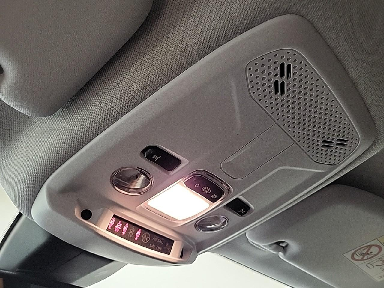 Peugeot 2008 puretech 100 s&s bvm6 style — photo 24