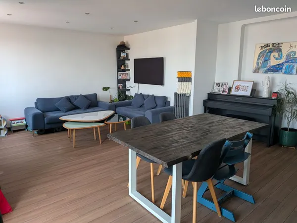Appartement traversant 111 m² avec balcon, parking et vue dégagée - Toulouse Port Saint-Sauveur
