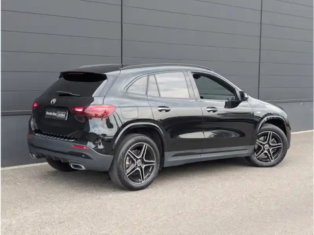 Mercedes Gla 250 e — photo 5