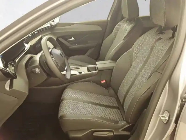 Peugeot 308 hybrid 145 e-dcs6 — photo 54