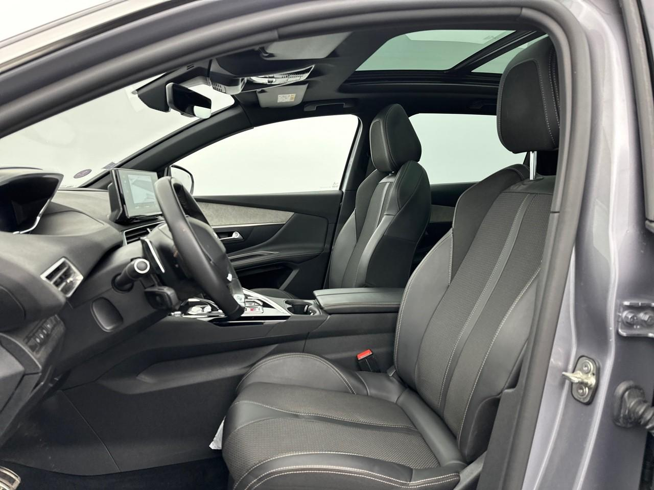 Peugeot 3008 hybrid 225 e-eat8 gt — photo 9