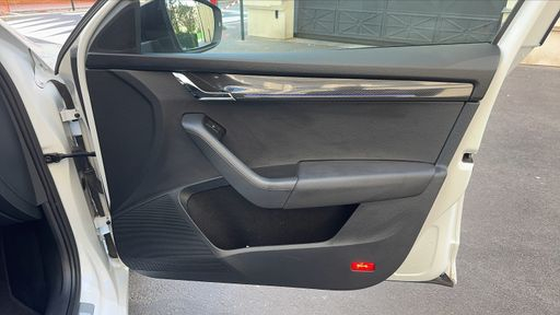 Skoda Octavia RS 2 TSI 230 - N/A – 2017 – 126848 km – Essence – Boîte Manuelle — photo 25