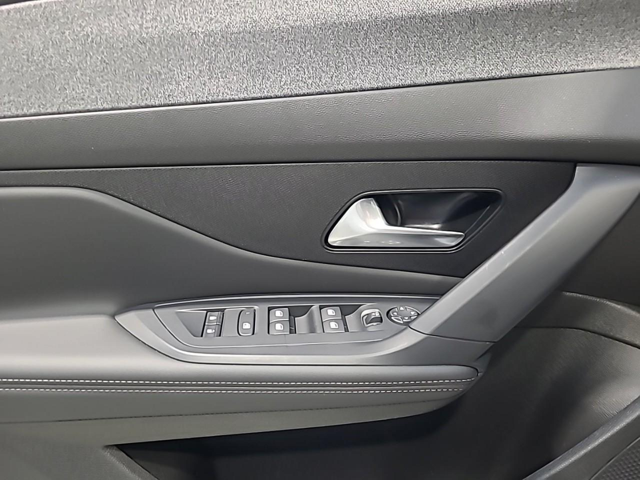 Peugeot 308 sw hybrid 136 e-dcs6 allure — photo 27