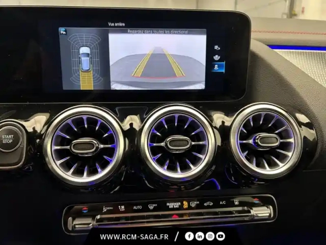Mercedes Eqa 250+ amg line — photo 11