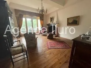 Oloron Centre-Ville - Grand Appartement T5 De Caractere Avec Terrasse Couverte Et Vue Sur Le Gave -