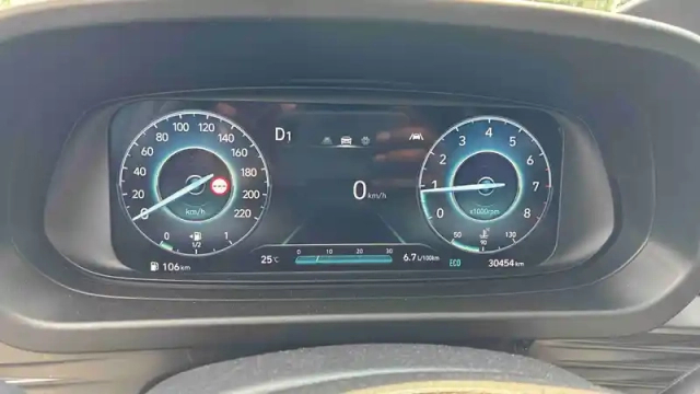 Hyundai I20 1.0 t-gdi 100 dct-7 hybrid 48v — photo 21