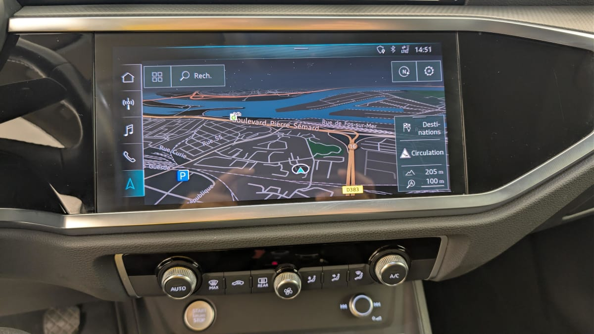 Audi Q3 — photo 16