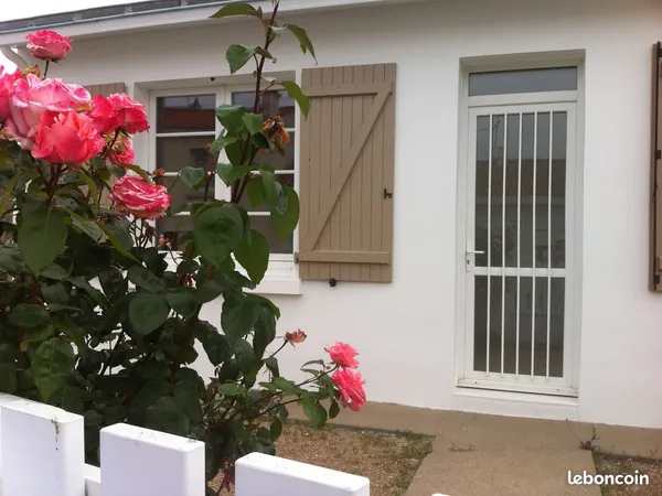 Les Sables d 'Olonne : Ensemble immobilier 3 logements indépendants terrain 297 m² à 900 m de la gra