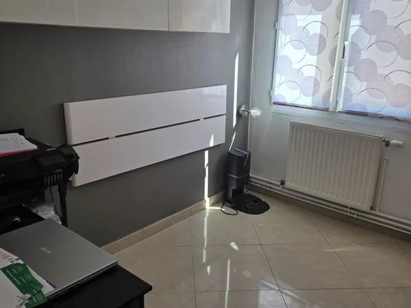 Loue appartement dans maison