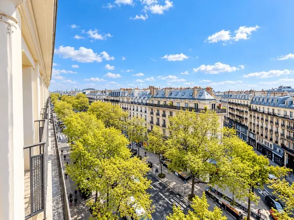 Bureaux 550 m²