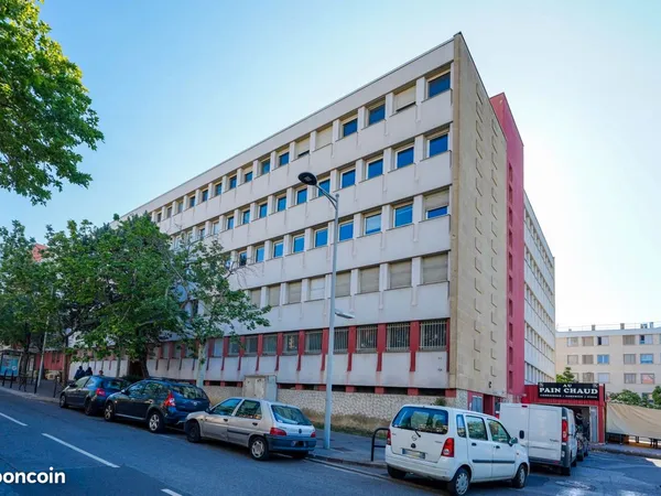 BUREAUX / CABINET PROFESSIONNEL 93 m² - AIX-EN-PROVENCE 13090 - Proche Centre et Autoroutes - Ascens