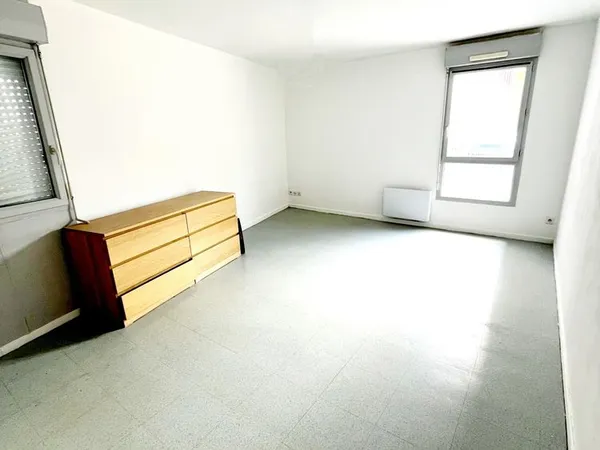 Idéalement placé, T1 bis (32 m2) proche sentiers et plages