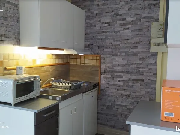 Loue studio ÉTUDIANT(e) meublé 26 m² centre ville année scolaire