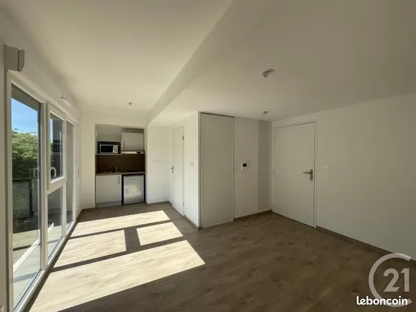 Studio 1 pièce 24 m²