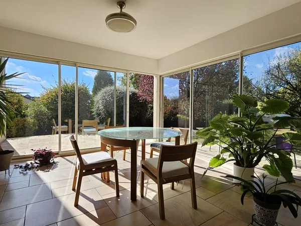 Maison 5 pièces 233 m²