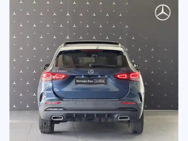 Mercedes Gla 250 e amg line — photo 43