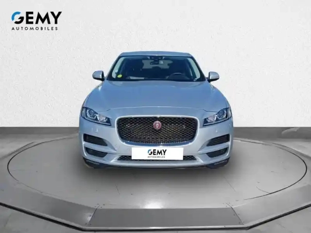 Jaguar F-Pace 2.0 d - 163 2wd e-performance — photo 19
