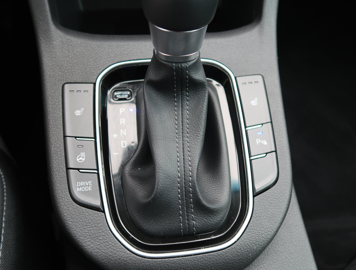Hyundai i30 — photo 21